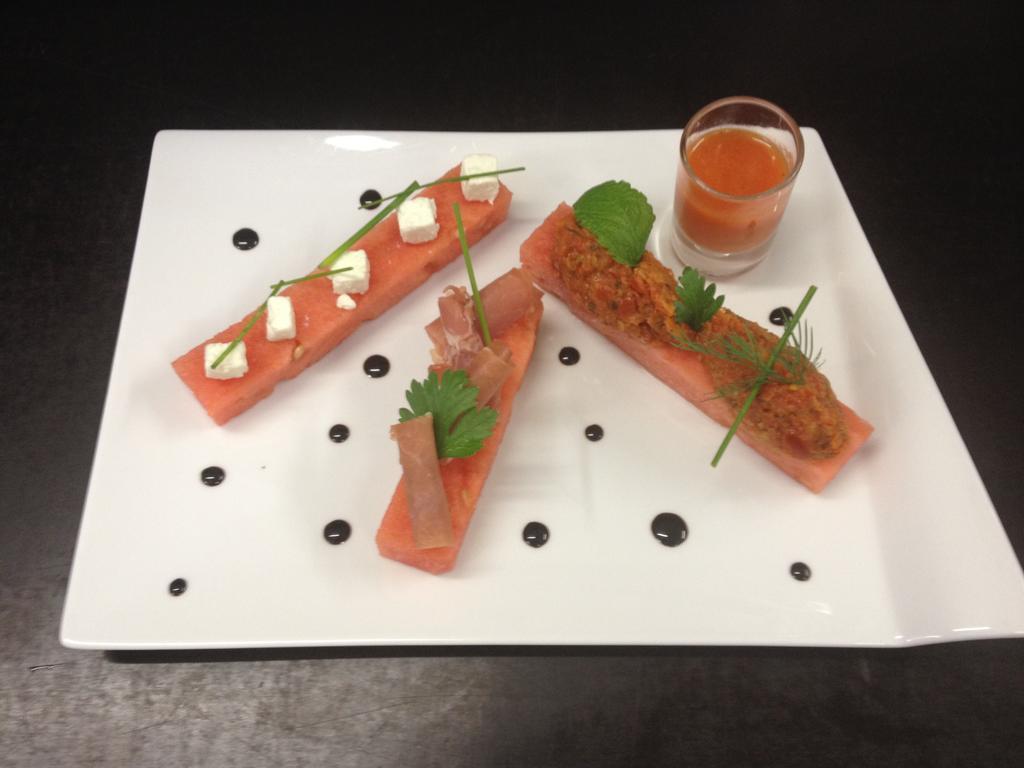 Logis Hotel Les Platanes Reyssouze 외부 사진