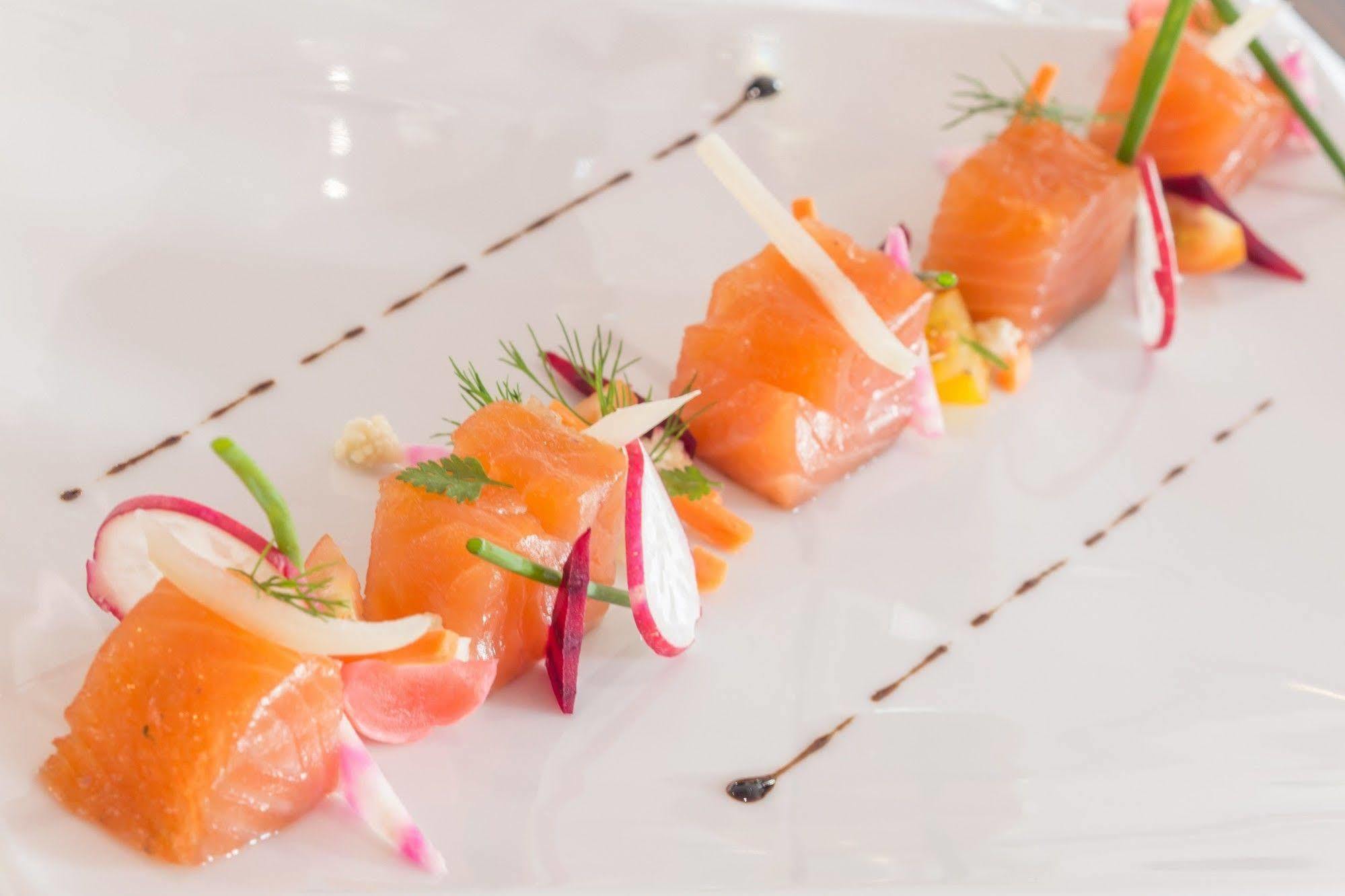 Logis Hotel Les Platanes Reyssouze 외부 사진