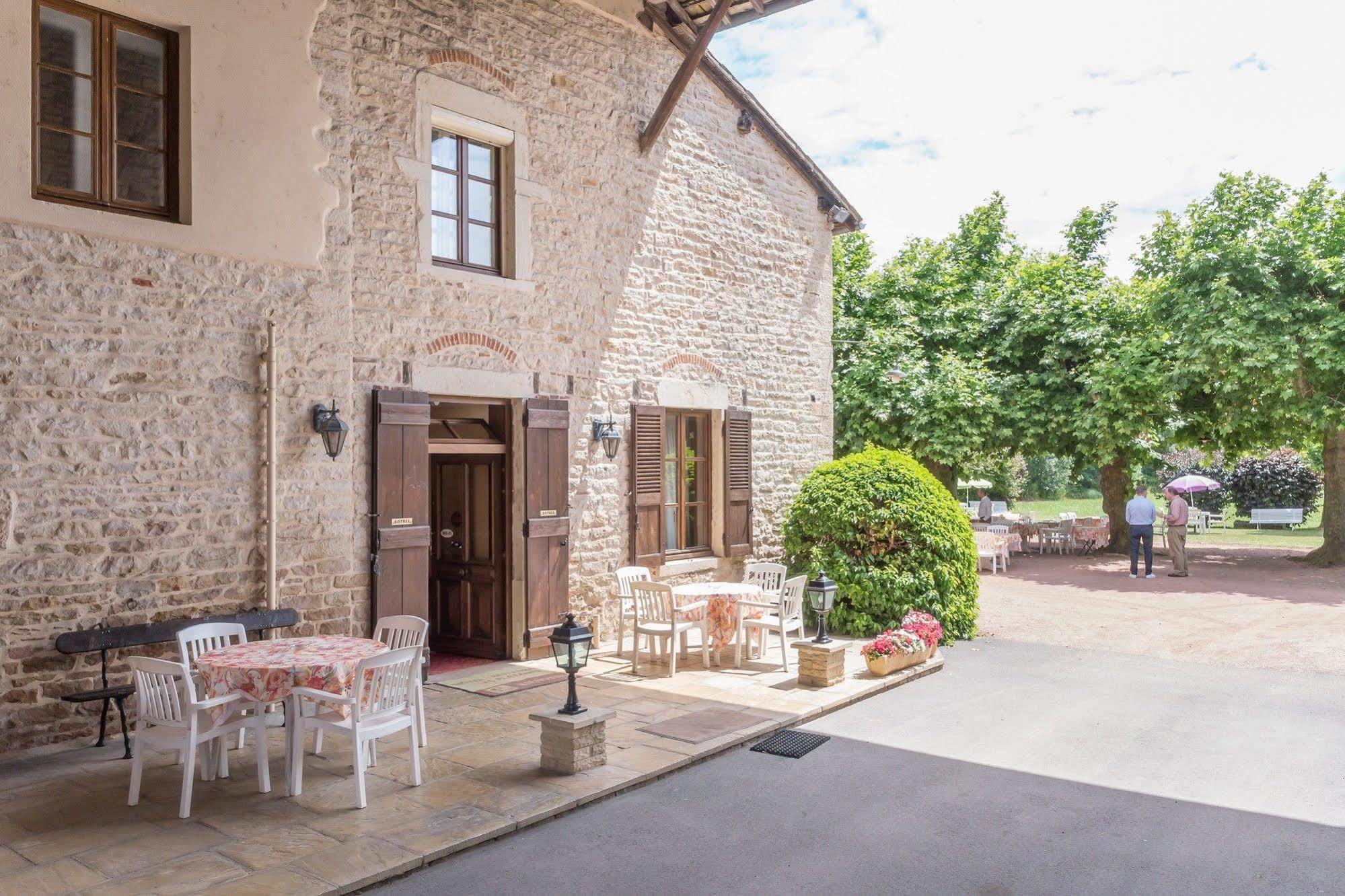 Logis Hotel Les Platanes Reyssouze 외부 사진